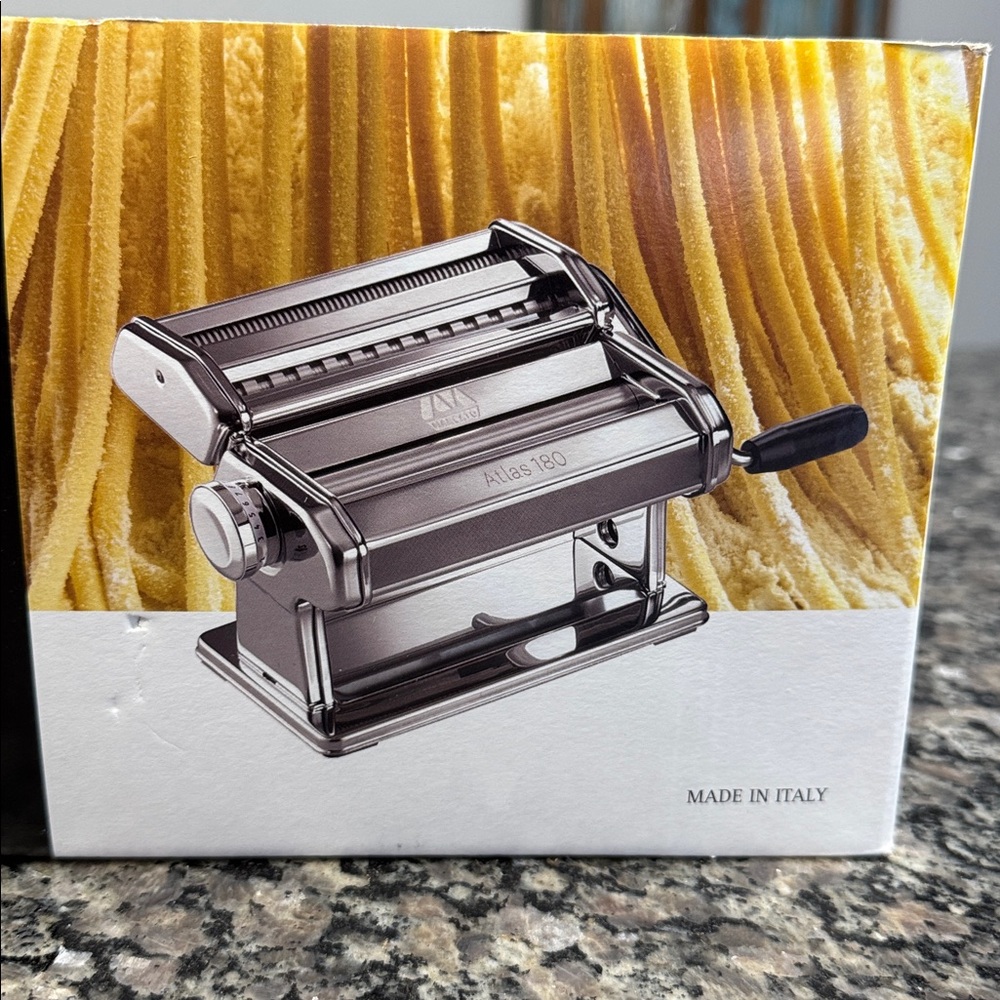 Marcato Atlas 180 Pasta Maker with cutter and hand crank NWT - Picture 3 of 11